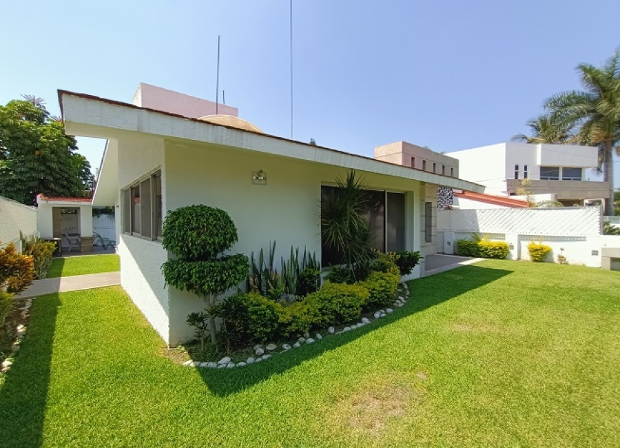 Lomas de Cocoyoc, Morelos, 3 Bedrooms Bedrooms, ,2 BathroomsBathrooms,Casa,For Sale,Lomas de Cocoyoc,1018