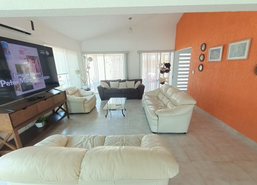 Real de Oaxtepec, Morelos, 5 Bedrooms Bedrooms, ,4 BathroomsBathrooms,Casa,For Sale,Real de Oaxtepec,1034