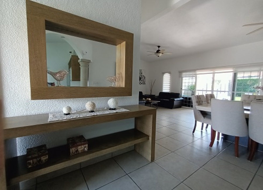 Lomas de Cocoyoc, Morelos, 4 Bedrooms Bedrooms, ,4 BathroomsBathrooms,Casa,For Sale,Lomas de Cocoyoc,1041