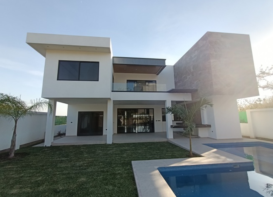 Lomas de Cocoyoc, Morelos, 4 Bedrooms Bedrooms, ,4 BathroomsBathrooms,Casa,For Sale,Lomas de Cocoyoc,1061